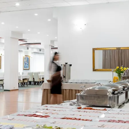 Artur Hotel 3*